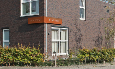 De Seizoenen pand belettering